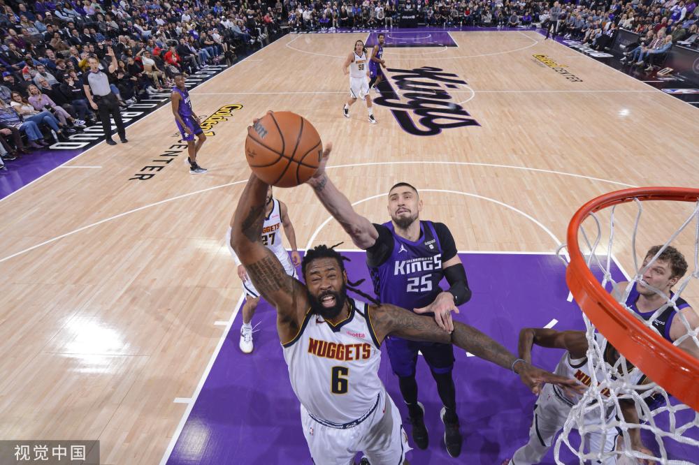 己在国际冰 己在国际冰