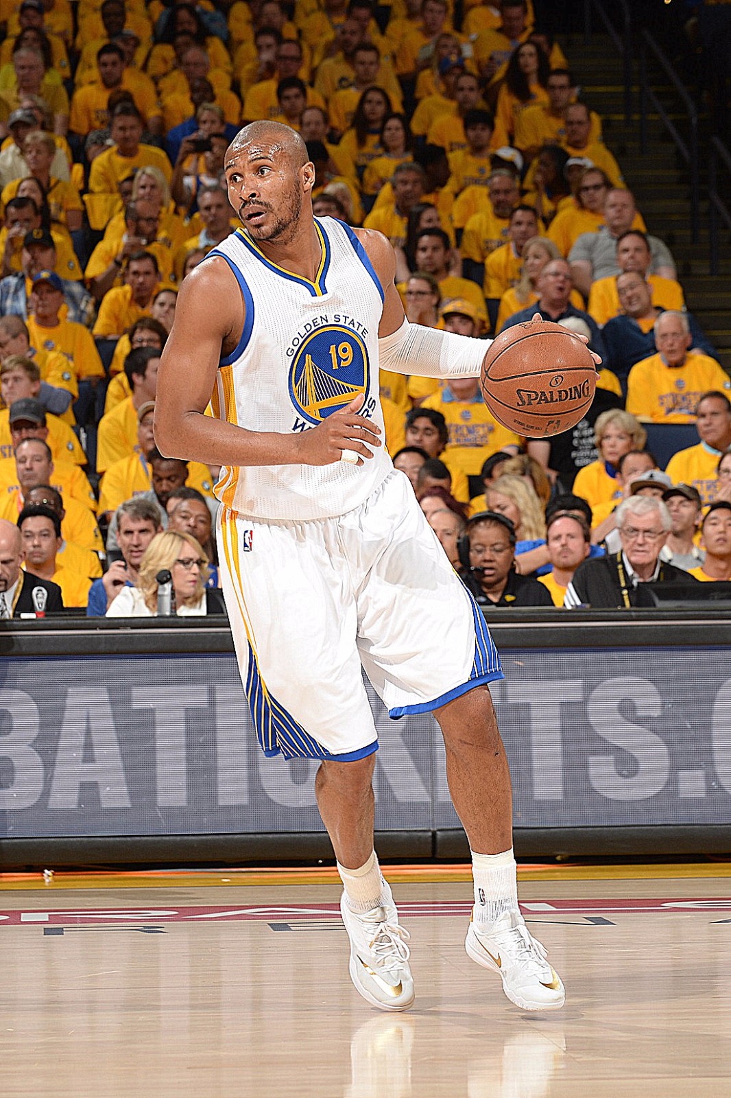 谁最有可能走？北京男篮三名顶薪球员分别是周琦、范子铭、陈盈骏