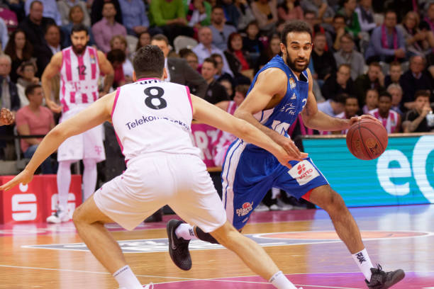 着高超的策 着高超的策