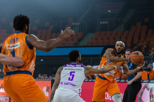 切尔西租借布莱顿中场博纳诺特，无买断条款